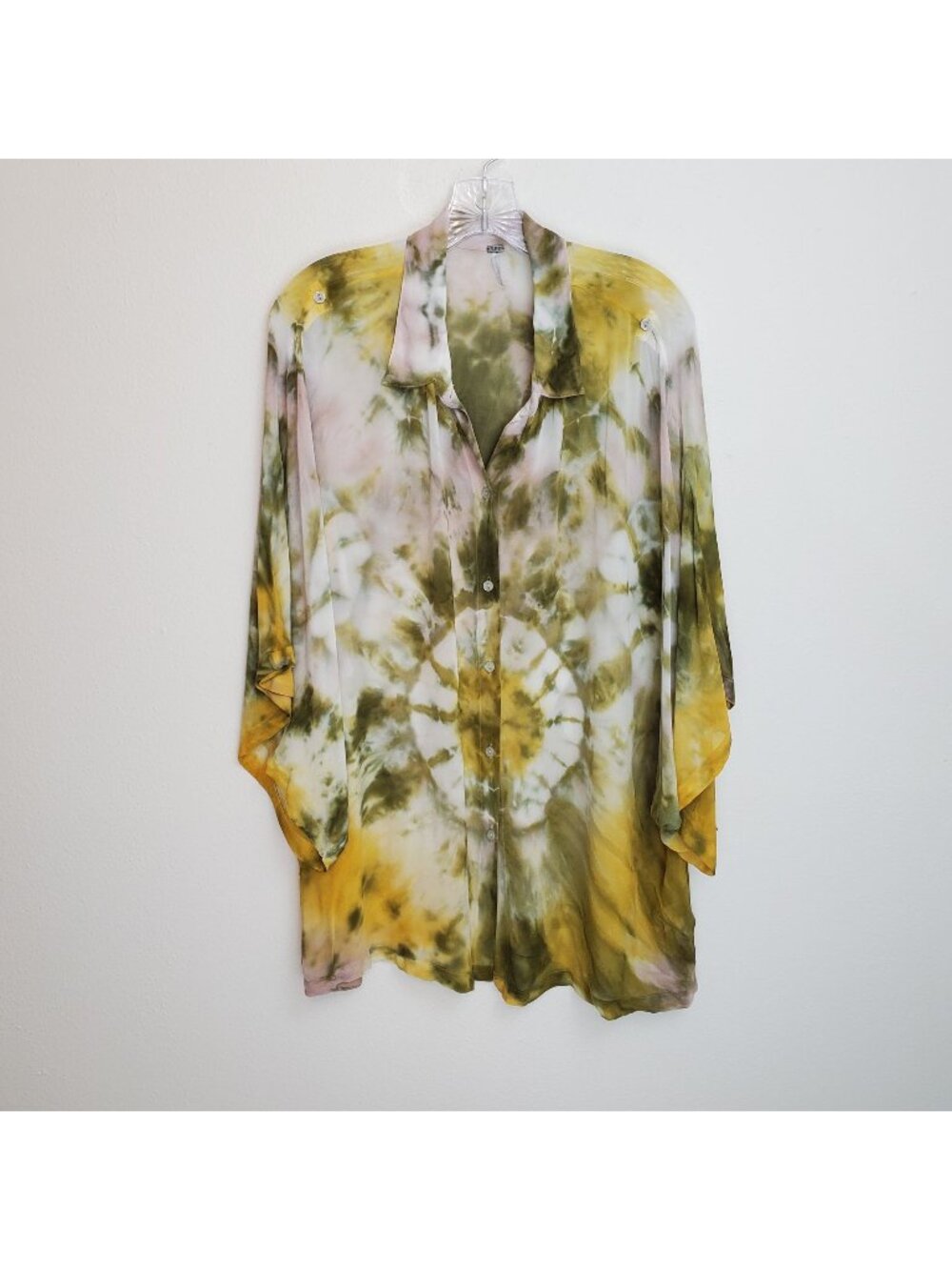 Young, Fabulous & Broke oversized short sleeve tie dyed blouse